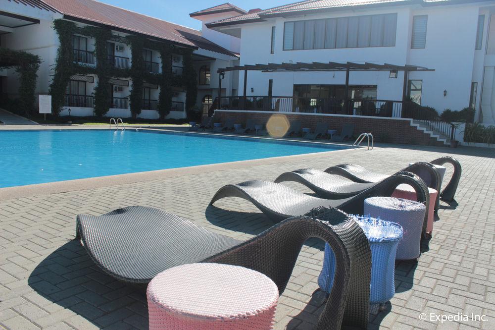 Ilocos Norte Hotel & Convention Center 라오아그 외부 사진