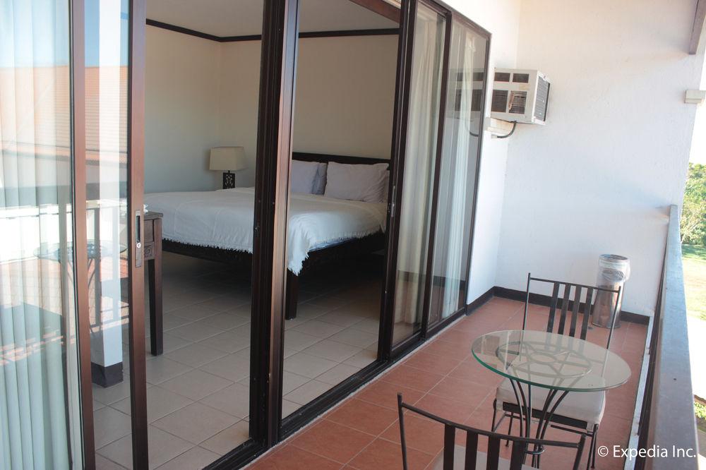 Ilocos Norte Hotel & Convention Center 라오아그 외부 사진