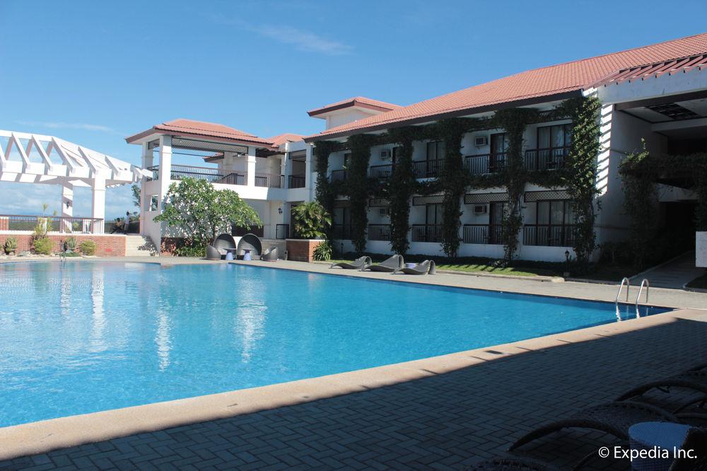 Ilocos Norte Hotel & Convention Center 라오아그 외부 사진