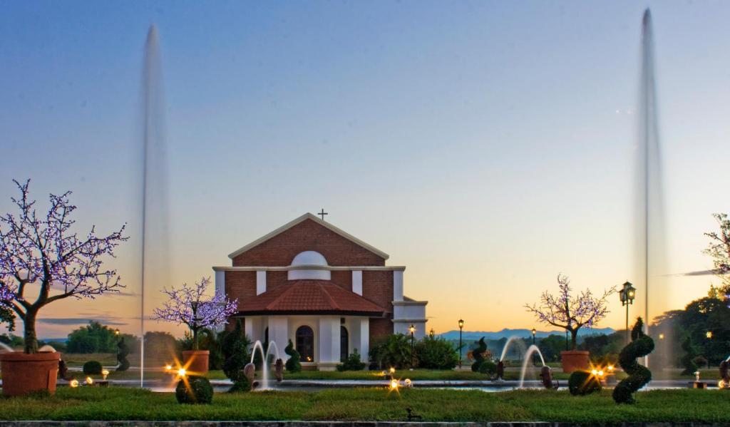 Ilocos Norte Hotel & Convention Center 라오아그 외부 사진