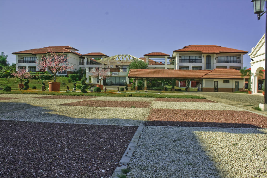 Ilocos Norte Hotel & Convention Center 라오아그 외부 사진