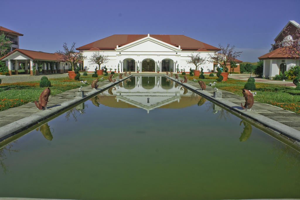 Ilocos Norte Hotel & Convention Center 라오아그 외부 사진