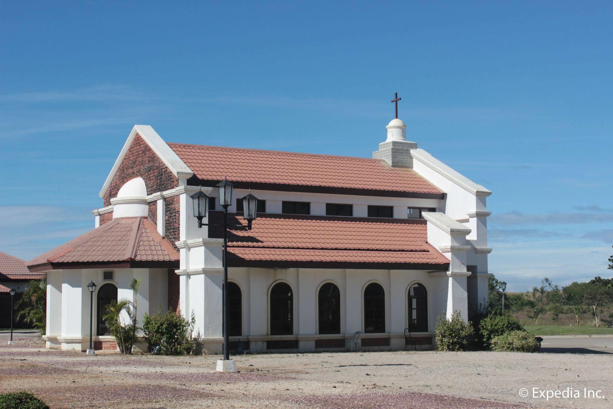 Ilocos Norte Hotel & Convention Center 라오아그 외부 사진