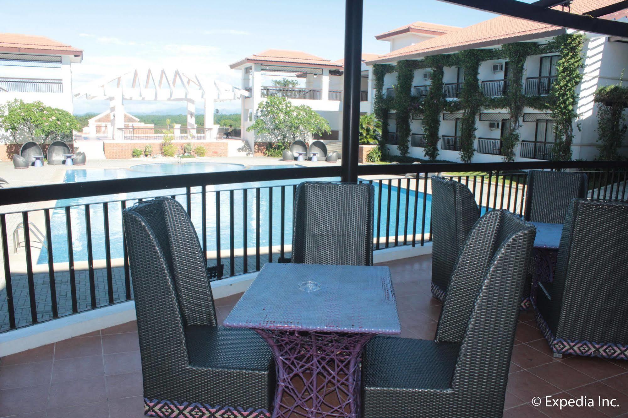 Ilocos Norte Hotel & Convention Center 라오아그 외부 사진